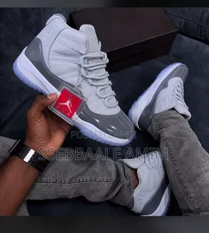 Jordan Sneakers With Multiple Colours From Size 40/45