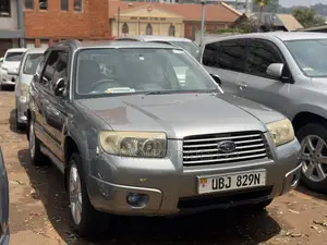 Subaru Forester 2005 Gray