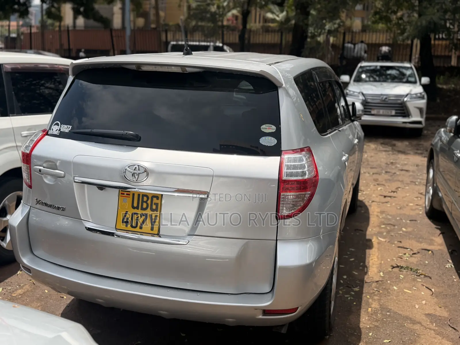 Toyota RAV4 2010 Silver