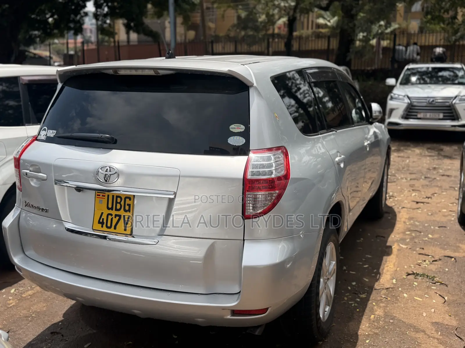 Toyota RAV4 2010 Silver