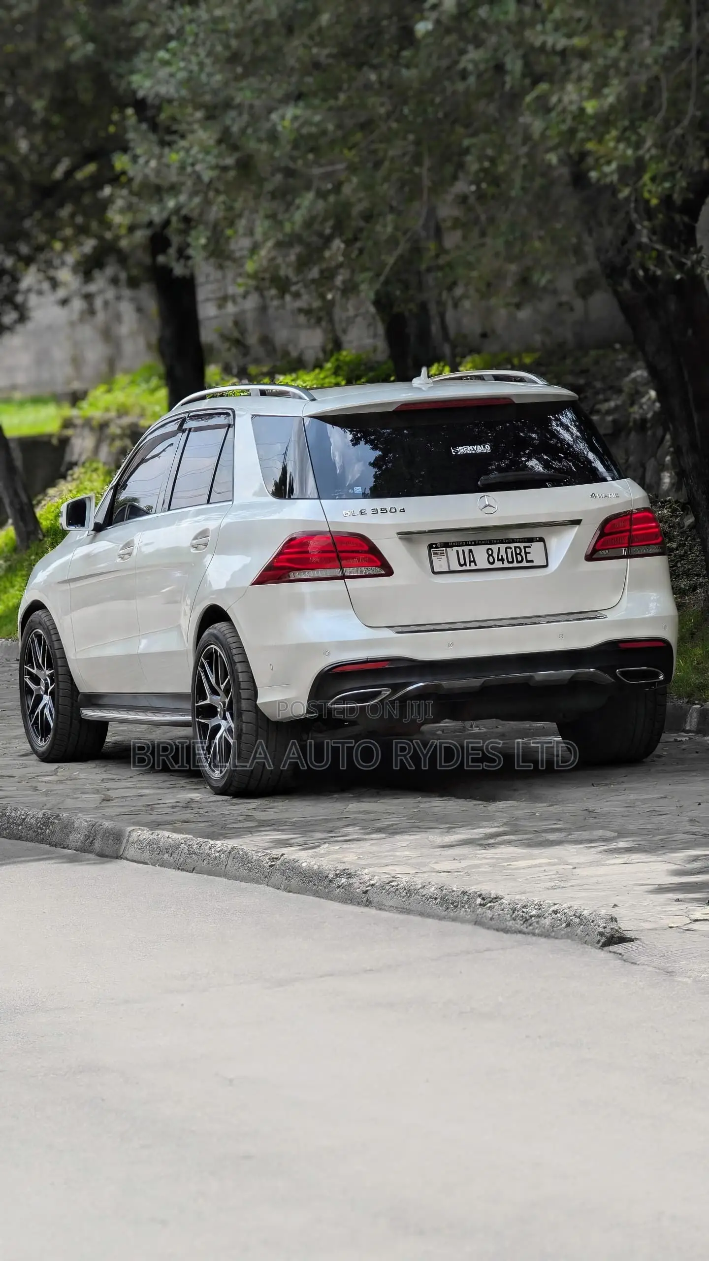 Mercedes-Benz GLE-Class 2017 Off white
