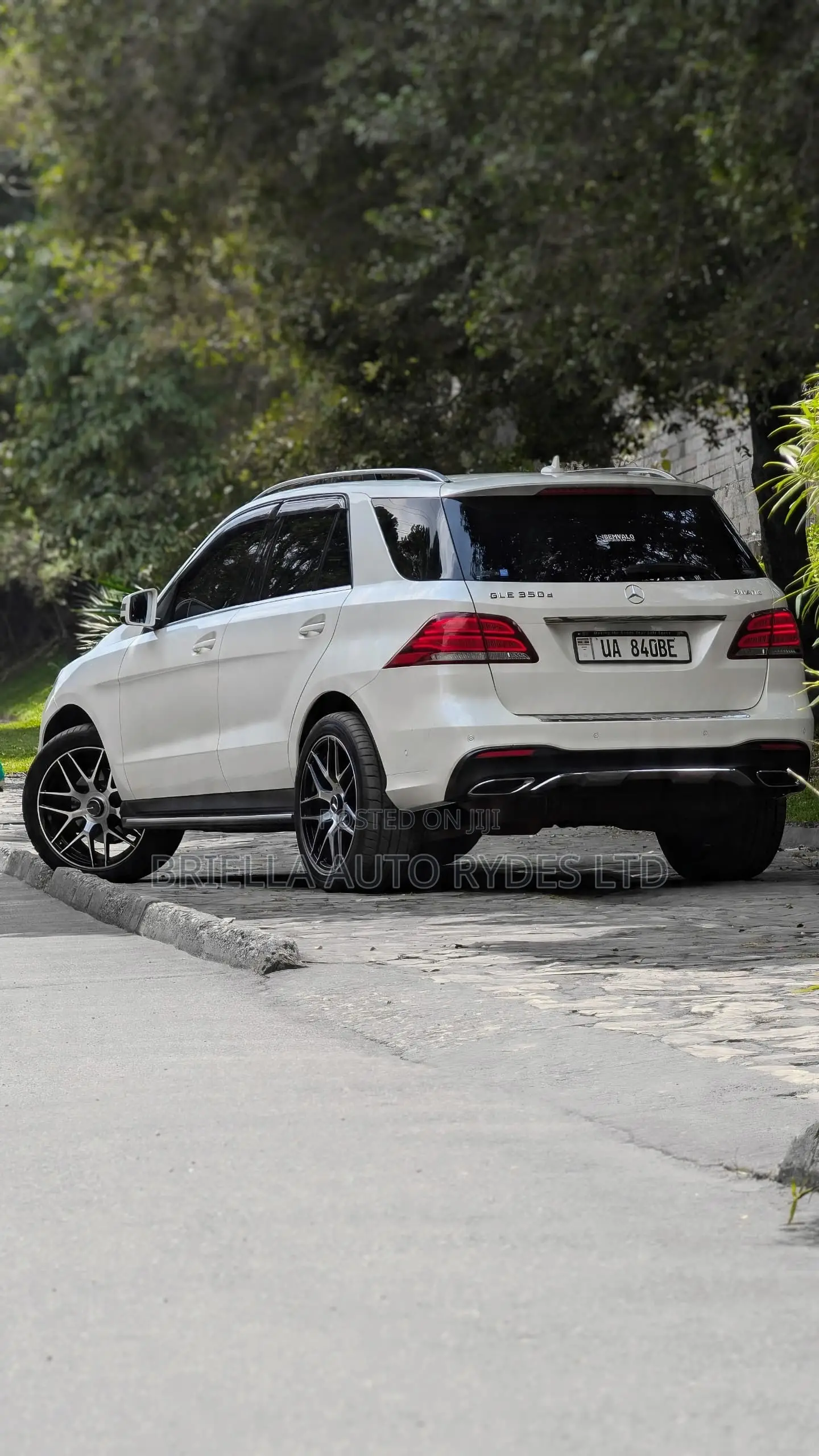 Mercedes-Benz GLE-Class 2017 Off white