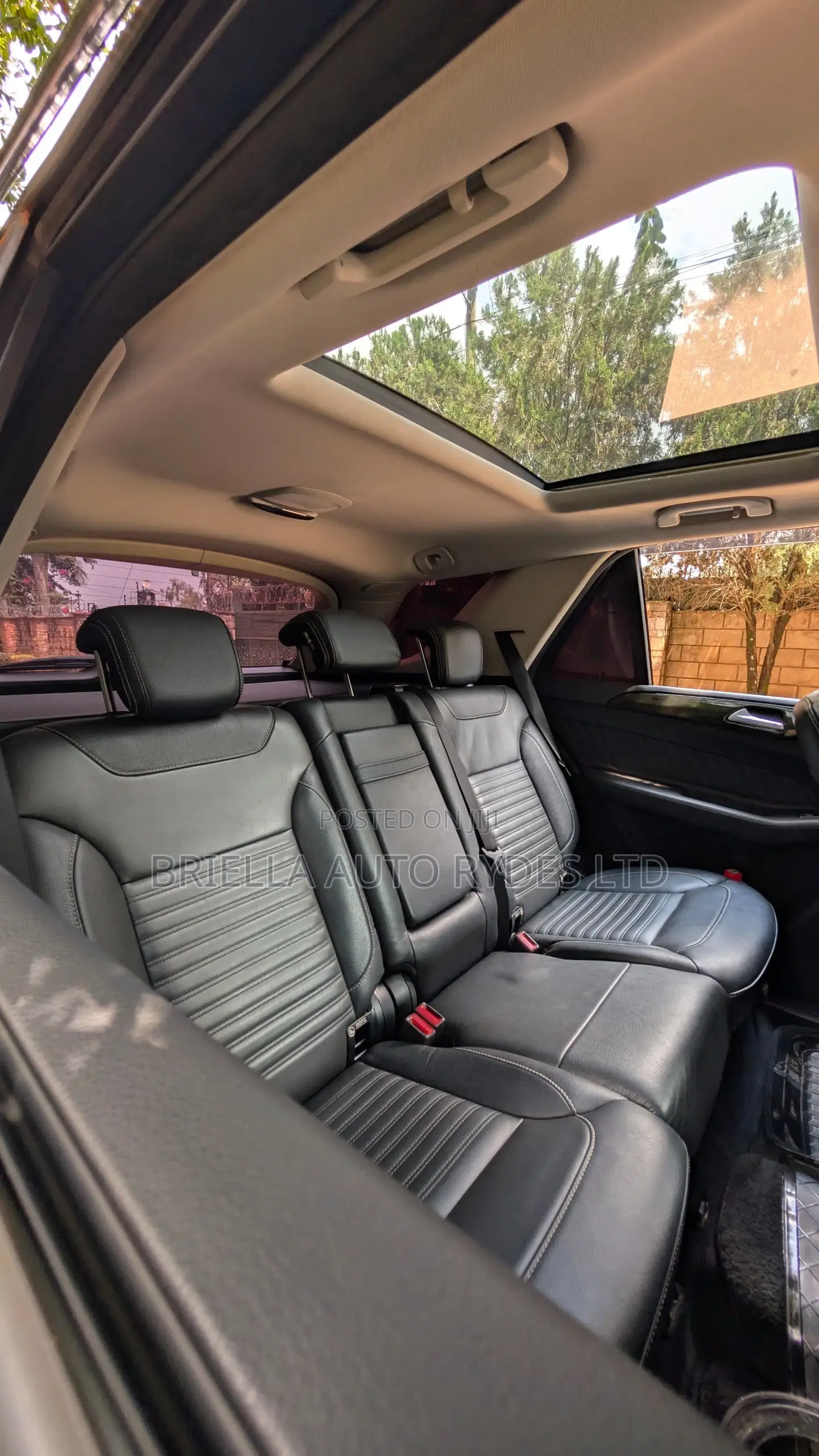 Mercedes-Benz GLE-Class 2017 Off white