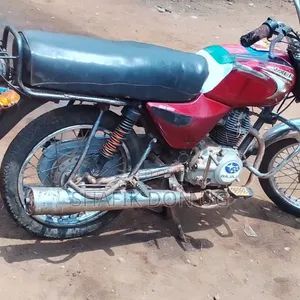 Bajaj Boxer 100 2015 Red