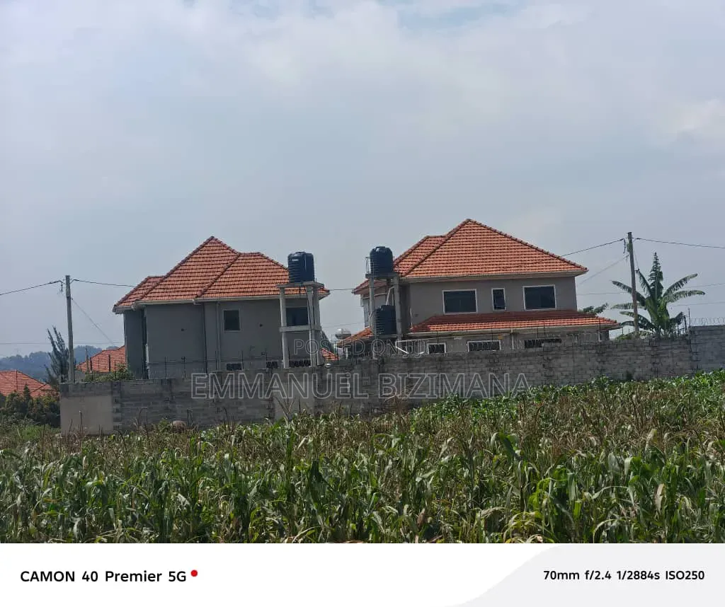 Quick Sale in Parliamentary Sacco