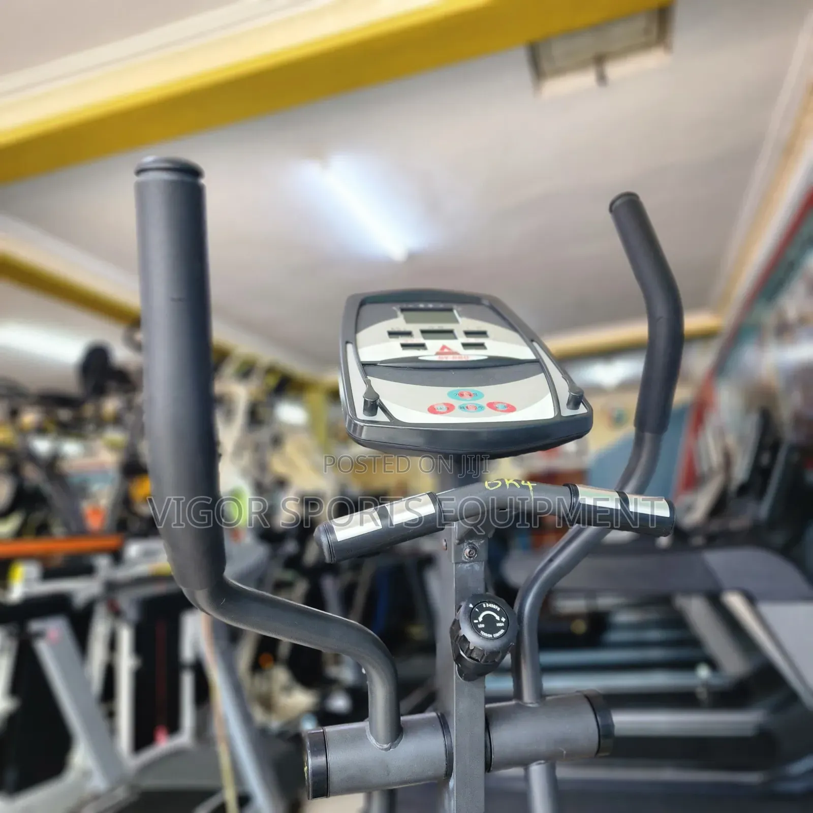 Vigor Commerncial Crosstrainer