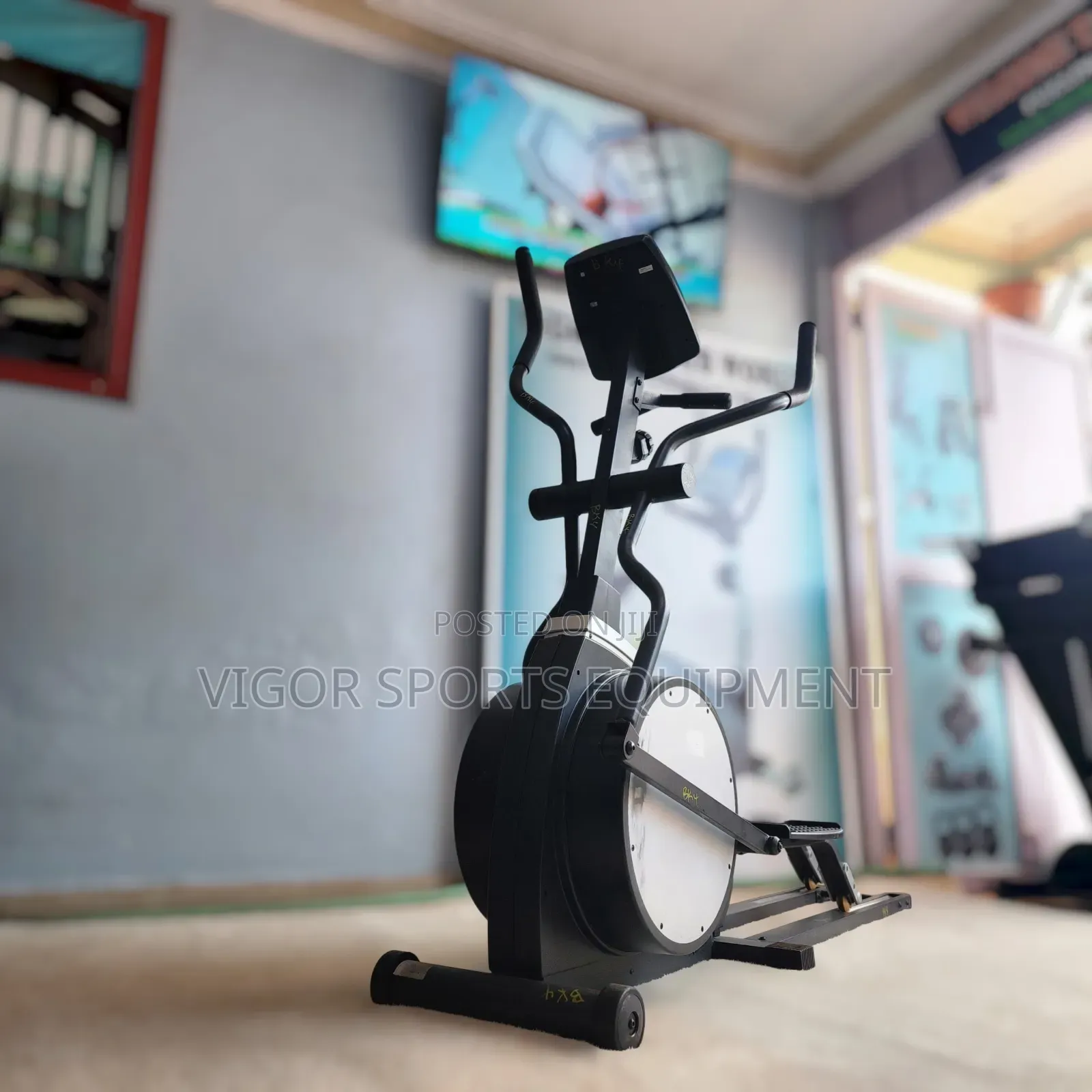 Vigor Commerncial Crosstrainer
