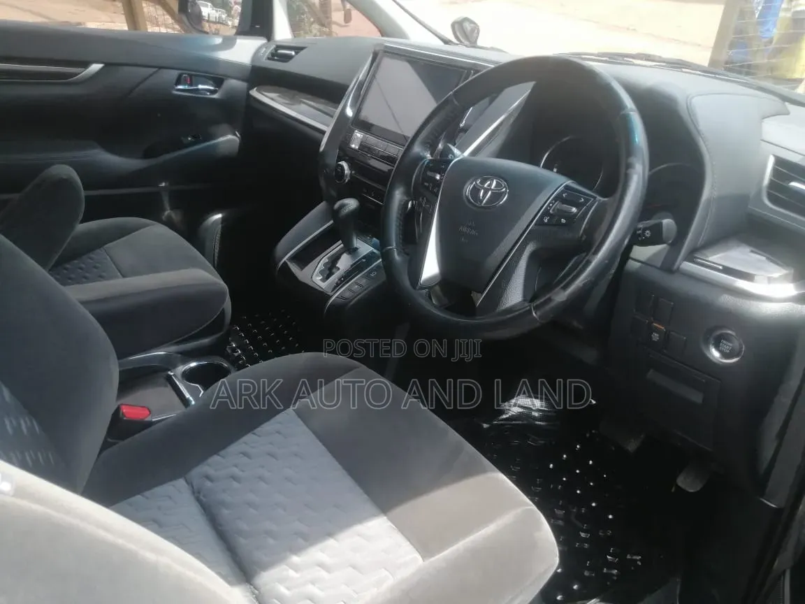 Toyota Alphard 2017 Black