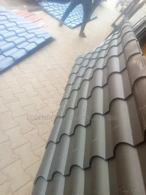 Romantile Black G28