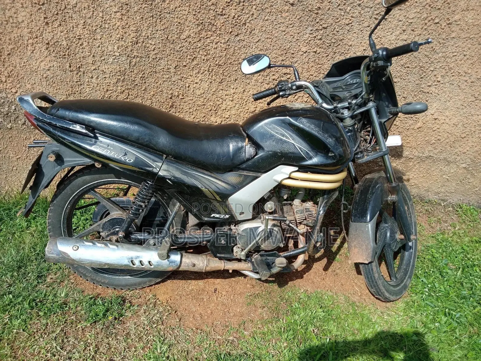 Mahindra Centuro 2014 Black