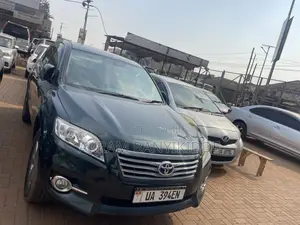 Toyota Vanguard 2010