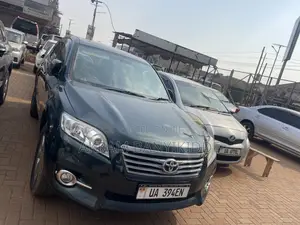 Toyota Vanguard 2010
