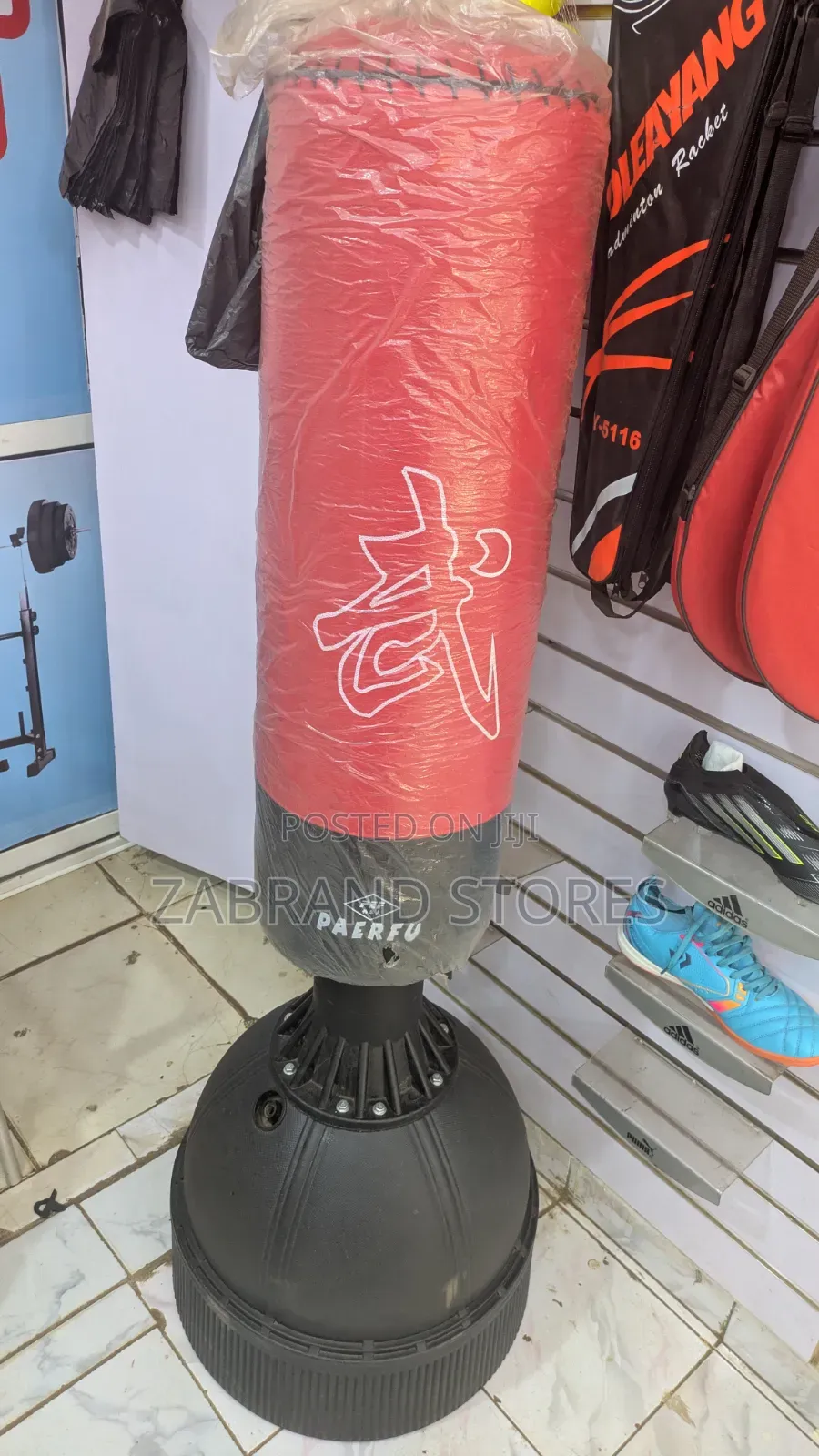 Paerfu Freestanding Vertical Punching and Kickboxing Bag