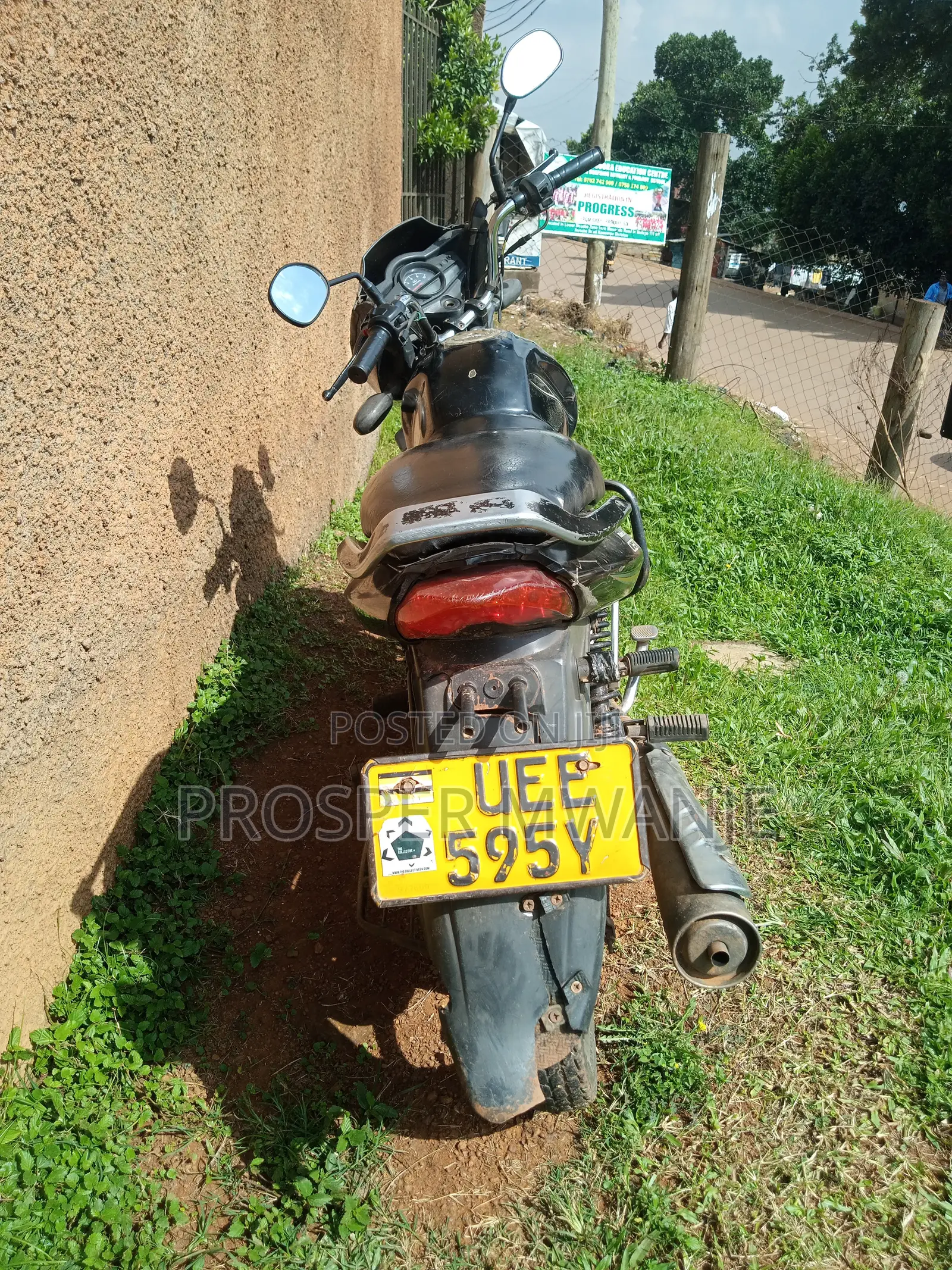 Mahindra Centuro 2014 Black