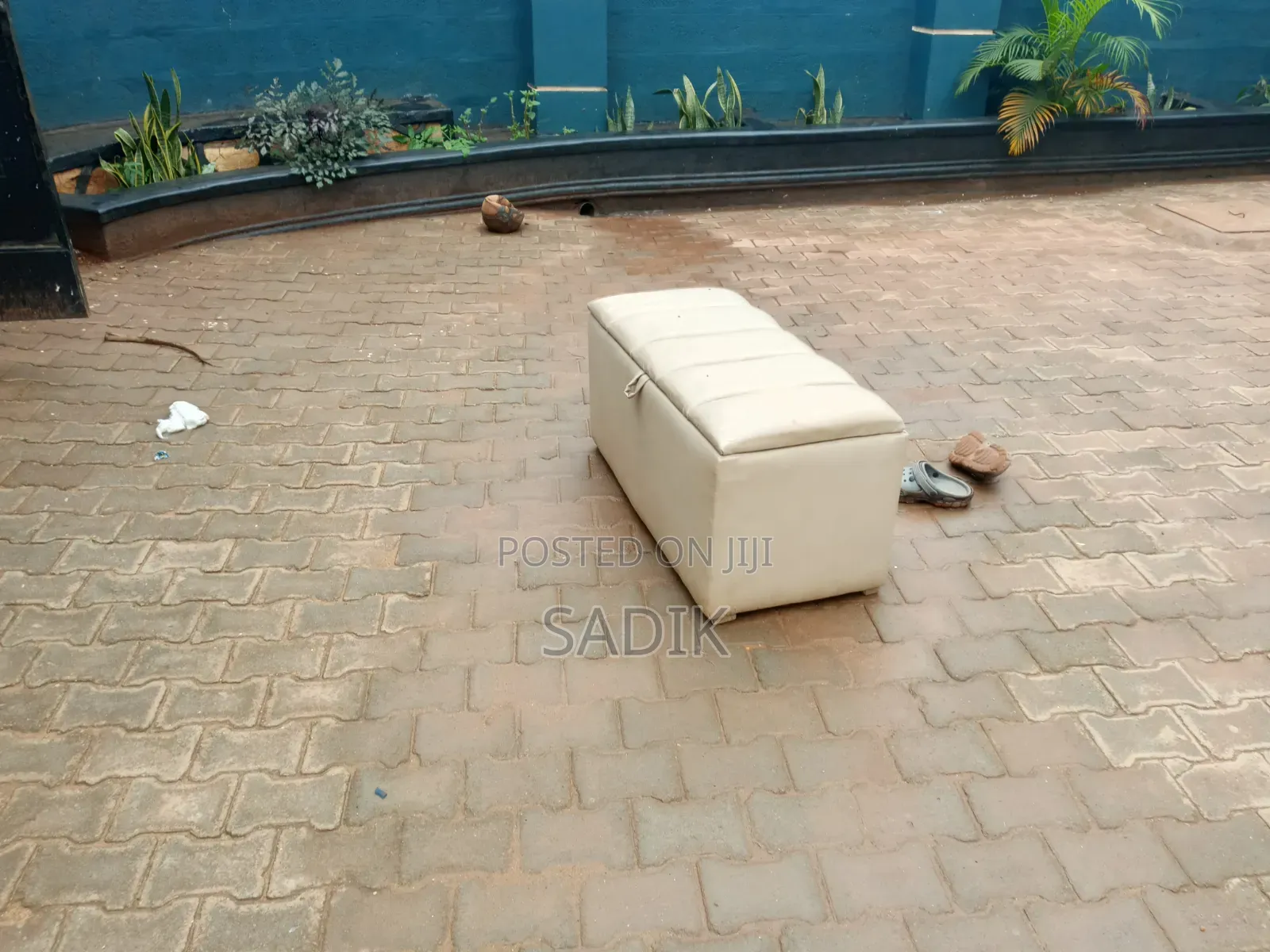 5by6 Bed It's Still Looking Good and It's Comfortable to Sleep on It,