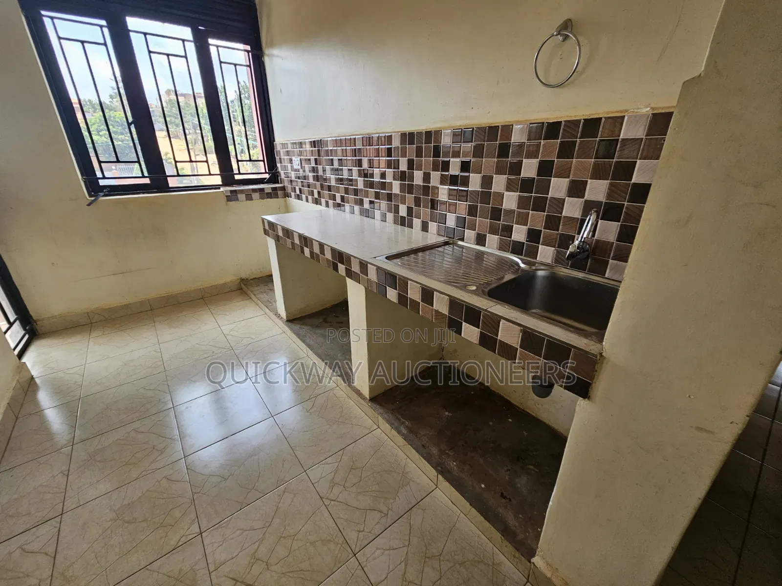 2bdrm Condo in Kira for sale