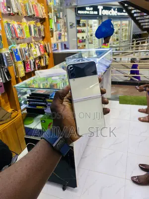 Samsung Galaxy Z Flip 3 128 GB Gold