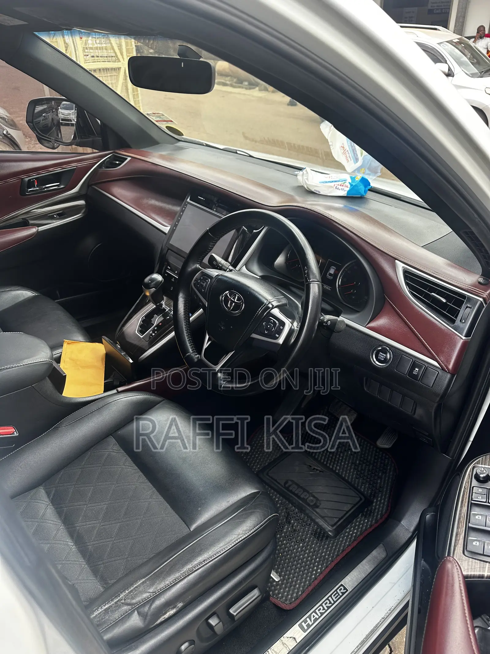 Toyota Harrier 2.0 2014 White