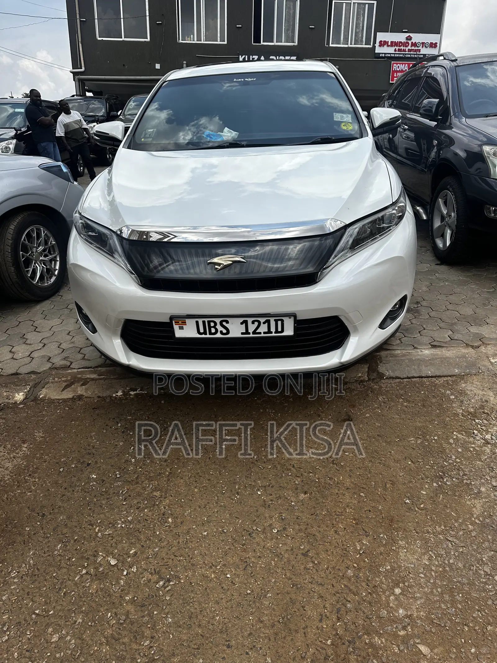 Toyota Harrier 2.0 2014 White