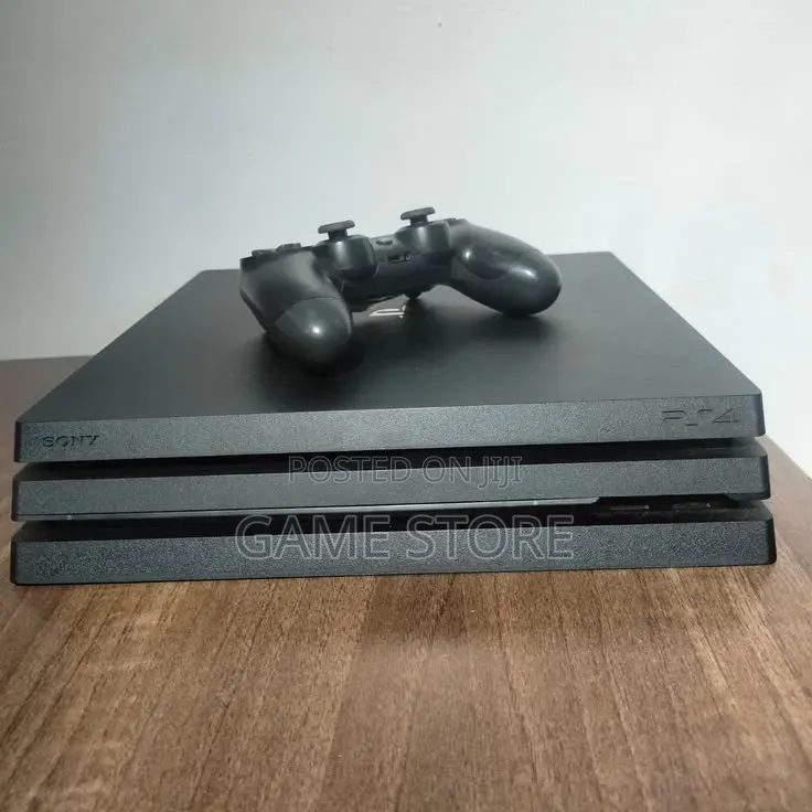 PS4 Pro: Make Intense Asymmetrical Horror Hunts Feel Thrilling