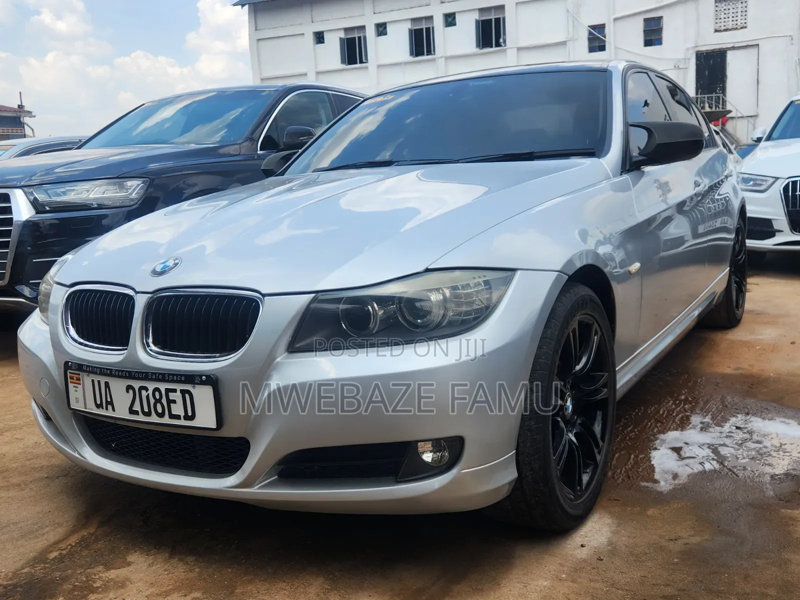 BMW 320i 2010 Silver