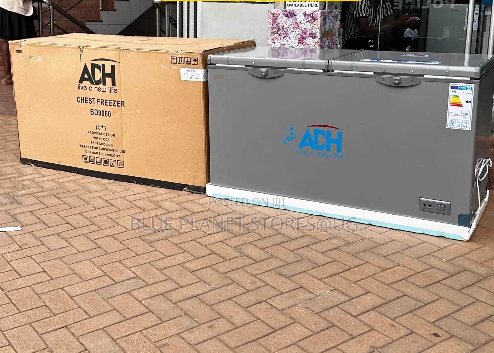 ADH 600litres Double Door Chest/Deep Freezers \\ SILVER 