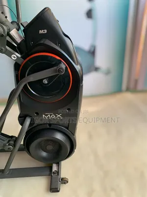 Max Trainer