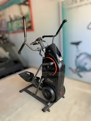 Max Trainer