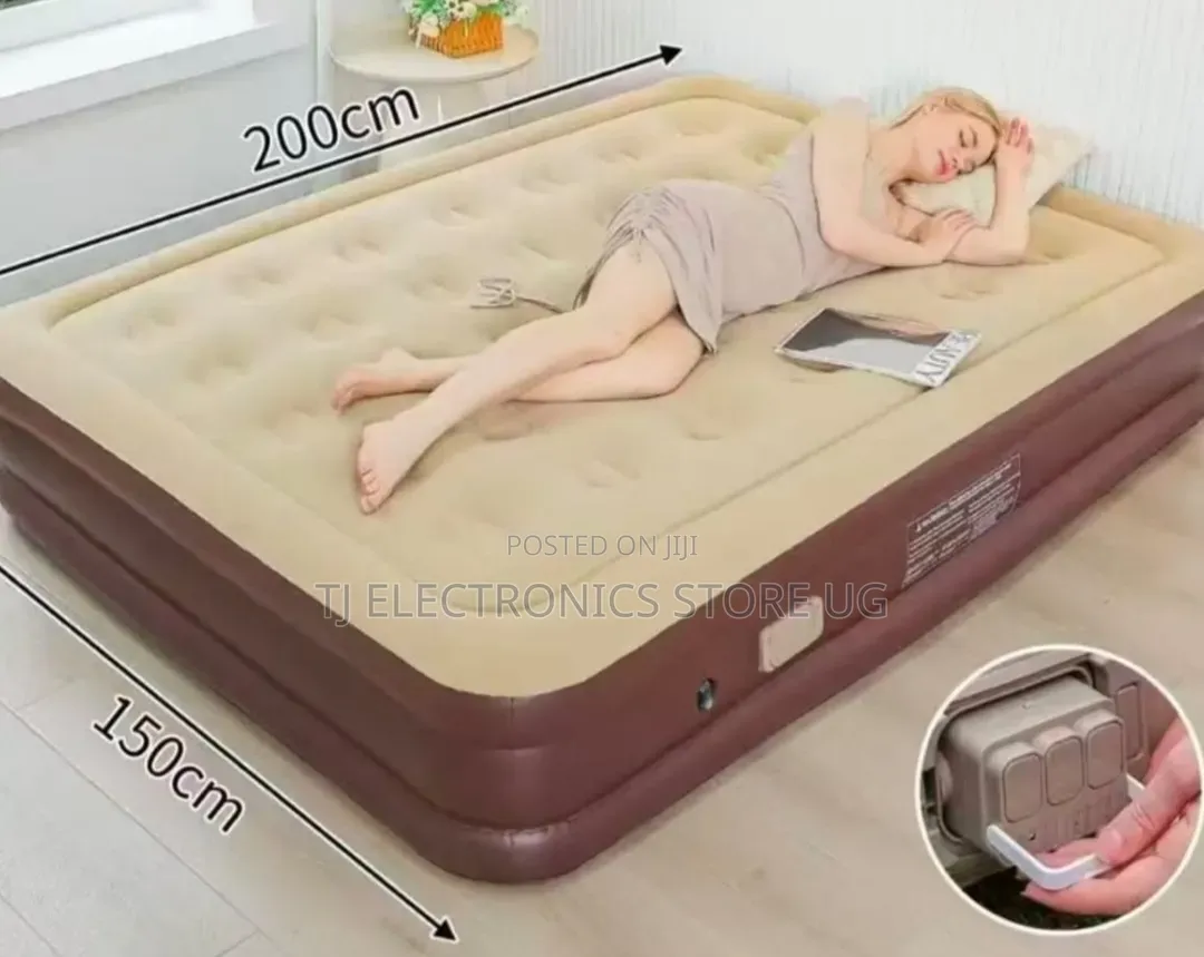 Air Inflatable Mattress /Air Bed With Inbuilt Pump 5×6 Ft