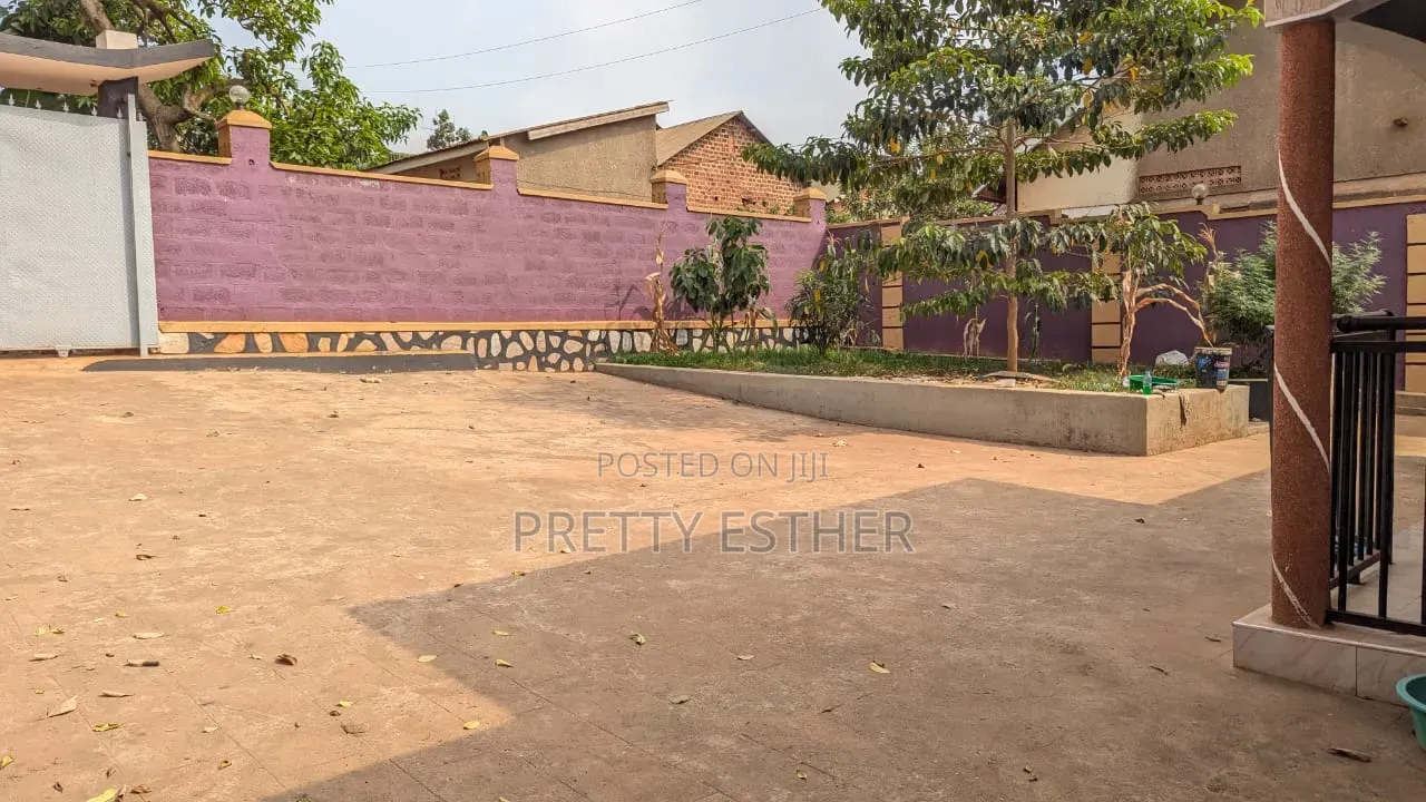 Furnished 3bdrm House in Nansana Ku Ma Store, Central Division for sale