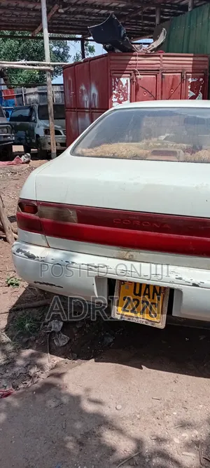 Toyota Corona 2002 White