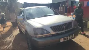 Toyota Harrier 1999 Silver