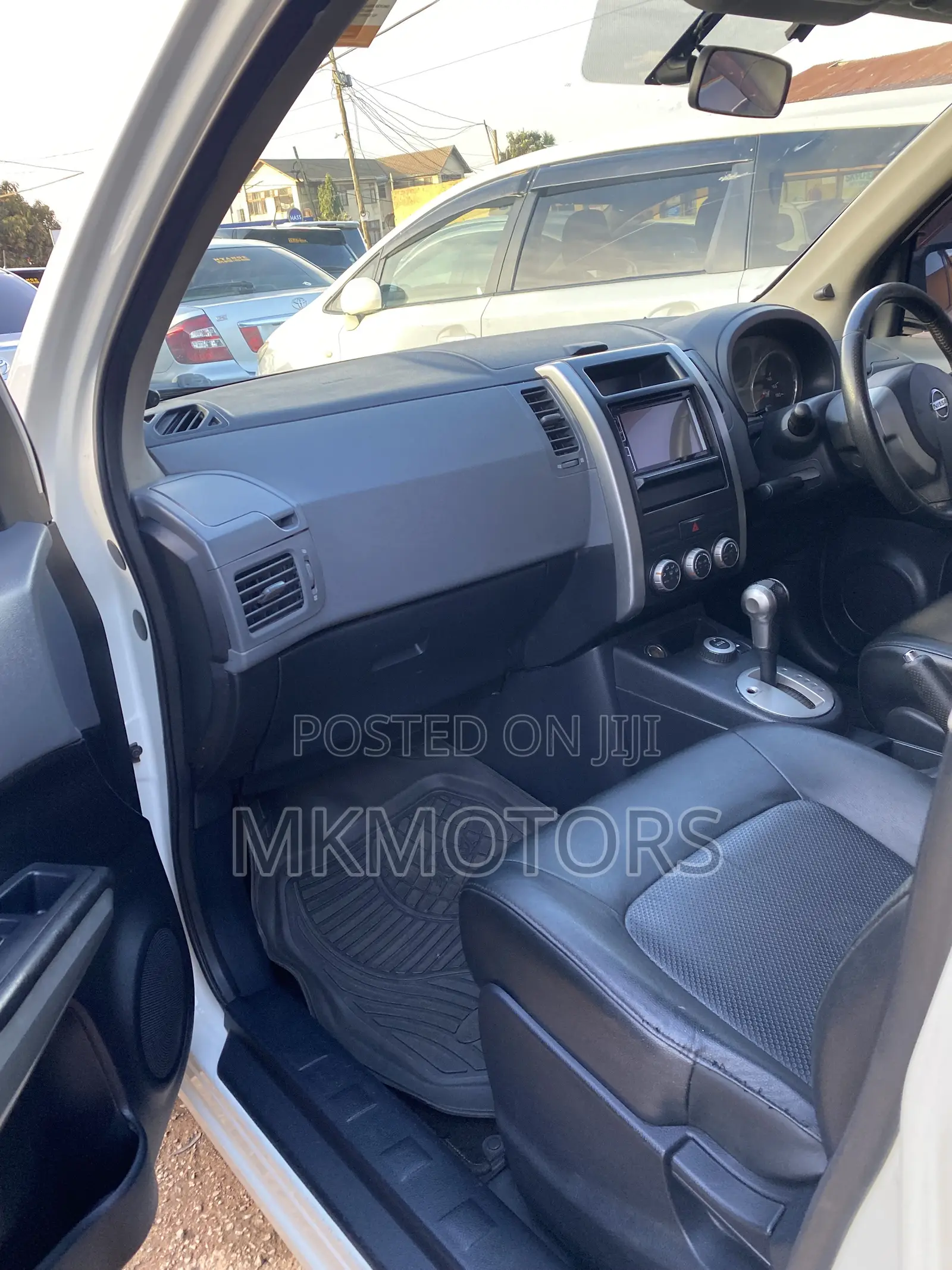 Nissan X-Trail 2.0 Petrol XE 2009 White