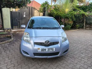 Toyota Vitz 2009 Beige