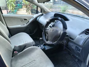 Toyota Vitz 2009 Beige