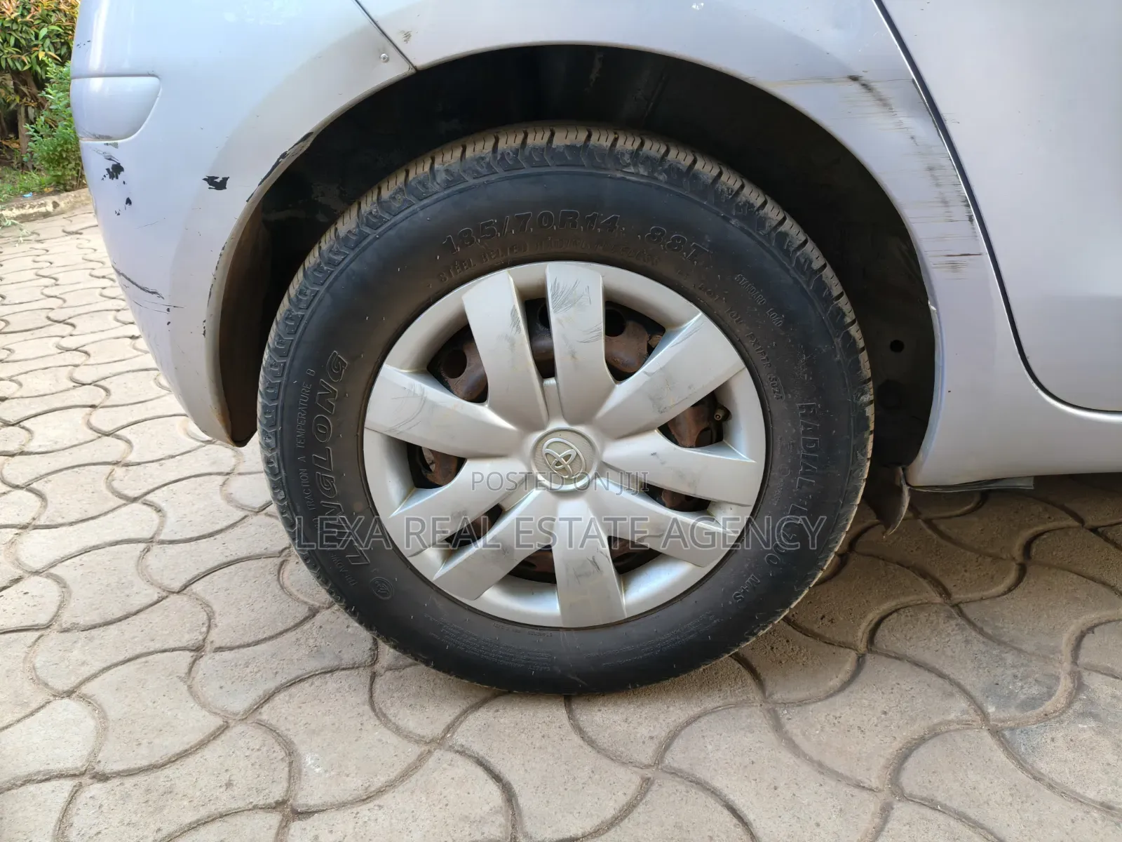 Toyota Vitz 2009 Beige