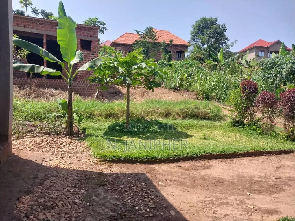 1bdrm Room & Parlour in Gombe for sale