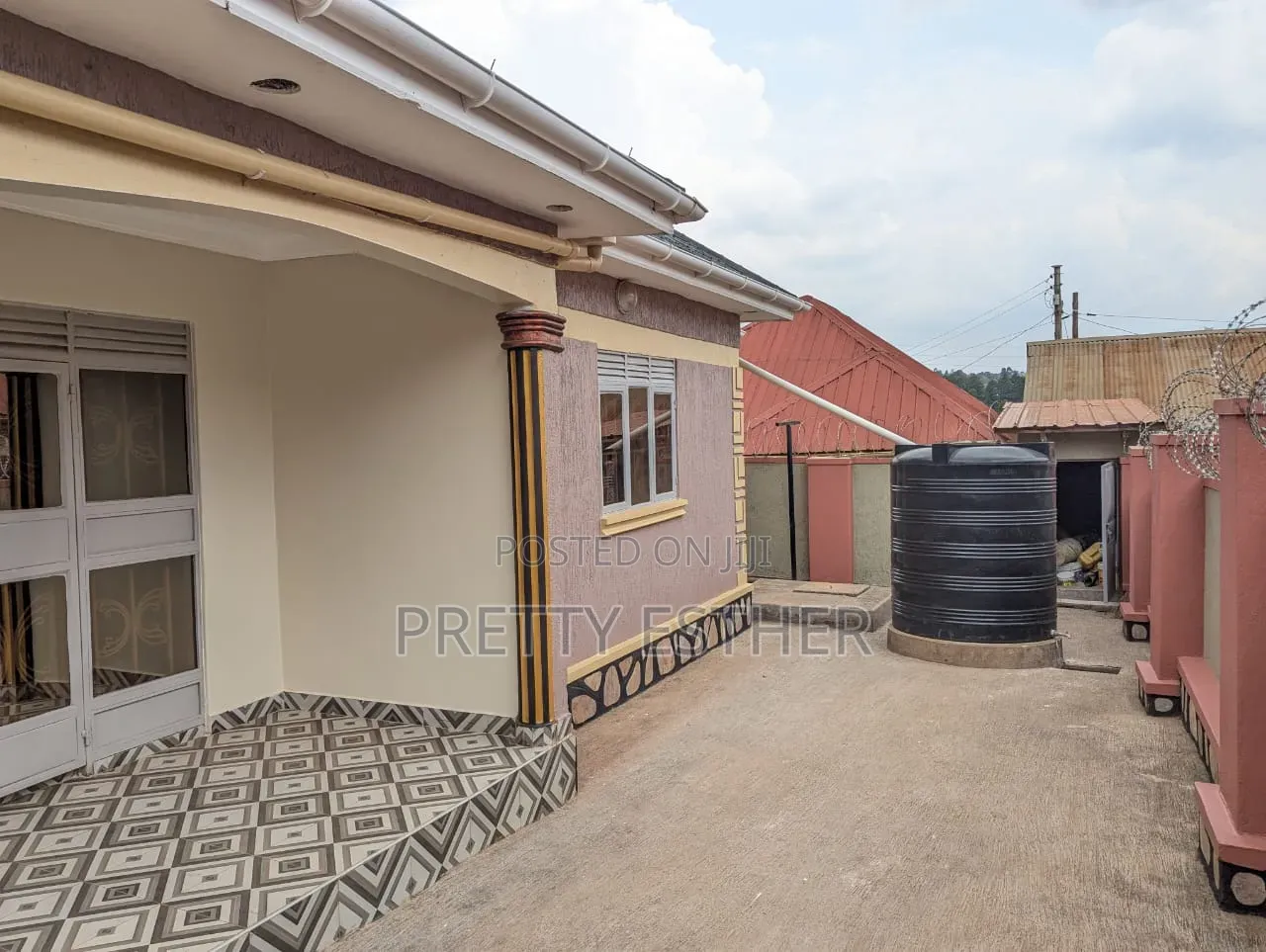 Furnished 3bdrm House in Nansana Ku Ma Store, Central Division for sale