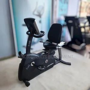 Life Fitness Recumbent Bike
