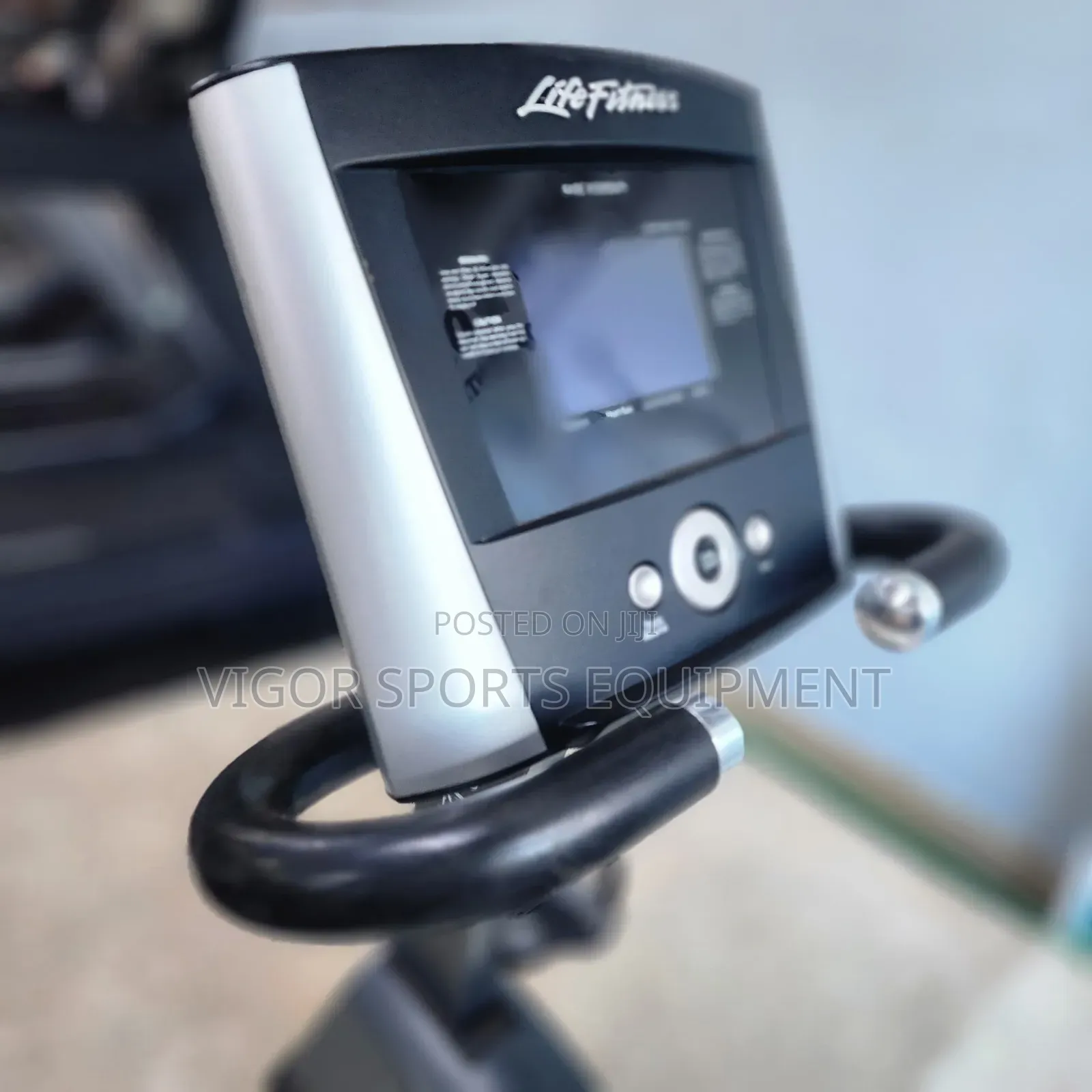 Life Fitness Recumbent Bike