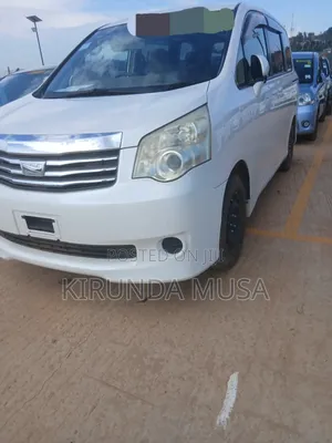 Toyota Noah 2013 White