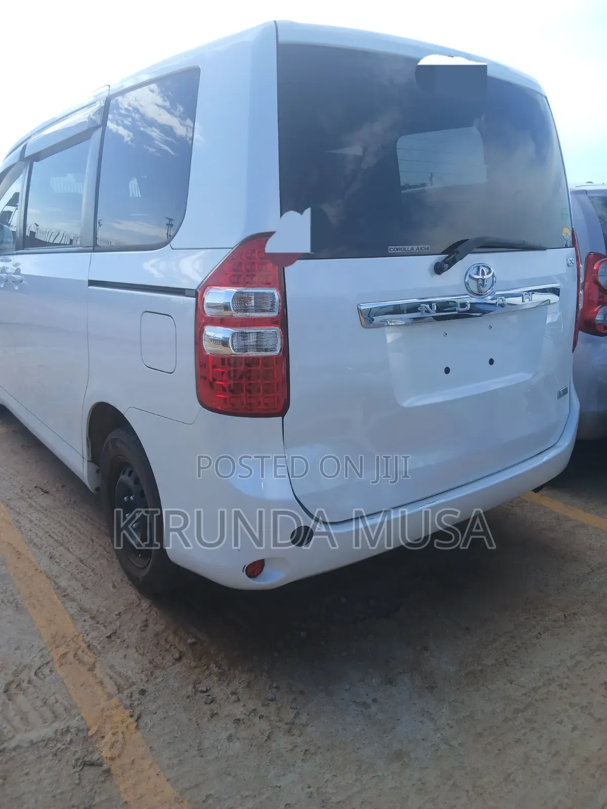 Toyota Noah 2013 White