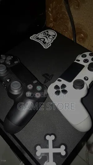 PS4 Slim: Make Intense Mech Hangar Upgrades Look Ultra Clean
