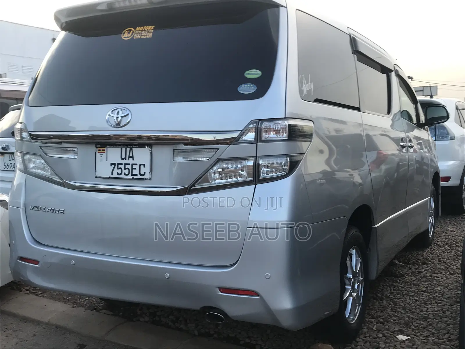 Toyota Vellfire 2010 Silver