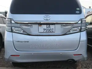 Toyota Vellfire 2010 Silver