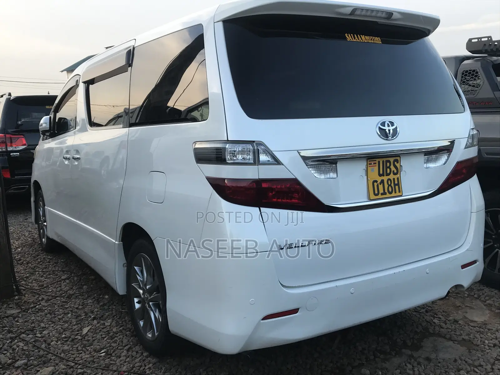 Toyota Vellfire 2011 White