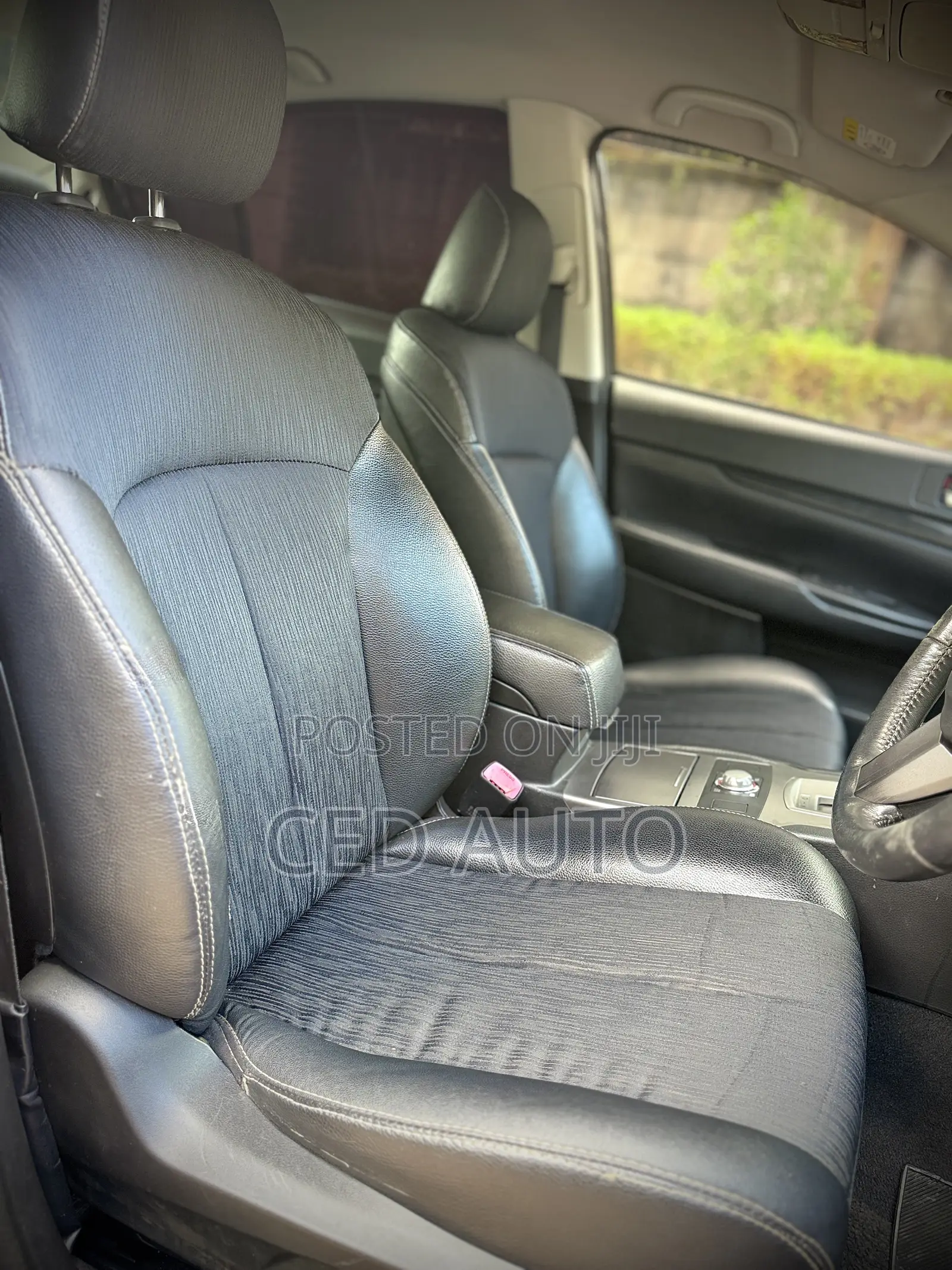 Subaru Legacy 2011 Black