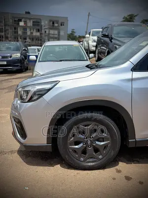 Subaru Forester 2019 Silver