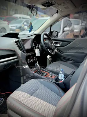 Subaru Forester 2019 Silver