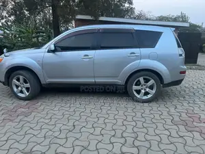Mitsubishi Outlander 2.4 4WD Intense 2007 Silver